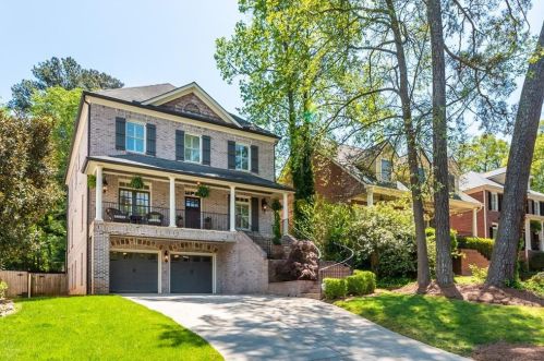 2767 Grove St, Atlanta, GA 30319-2843