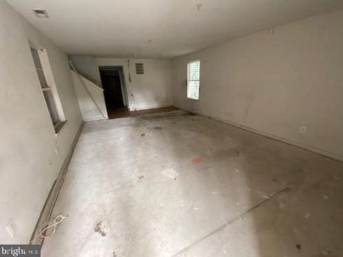 204 Passaic St, Trenton NJ 08618-4650 exterior