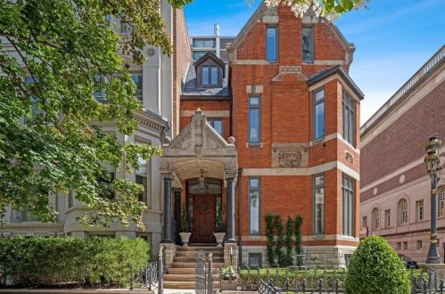 1401 Dearborn St, Chicago, IL 60610-1505
