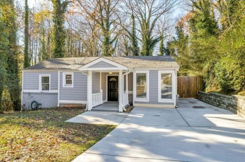 1752 Oak Haven Dr, Marietta, GA 30008-4340