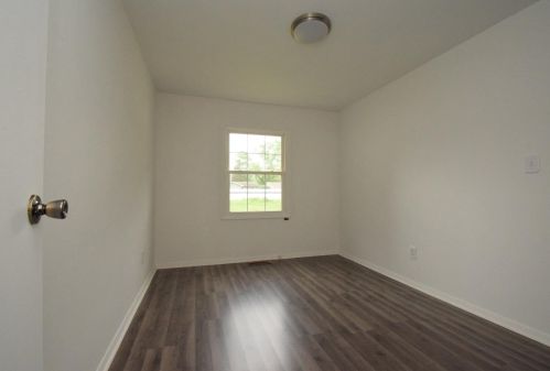 2825 Drexel Dr, Hobart IN 46342-3533 exterior