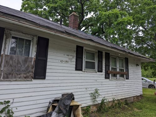 416 Mclain Ave, Rockford, IL 61102-1435