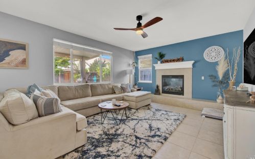 5077 Ellis Godfrey Dr, Fairfield CA  94533-8959 exterior