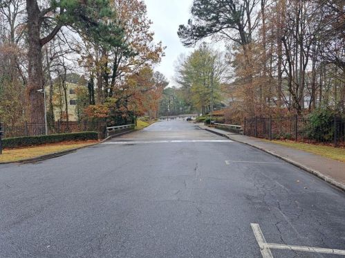 405 Fairburn Rd, Atlanta GA  30331-1900 exterior