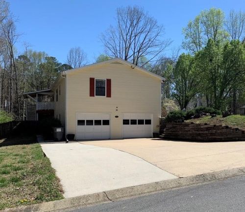 1879 Winding Creek Ln, Marietta, GA 30064-2874