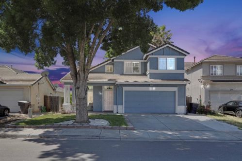 1870 Laurelgrove Ln, Tracy, CA 95376-5327