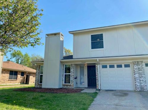 7046 Crosstimbers Ln, Fort Worth TX  76182-3304 exterior