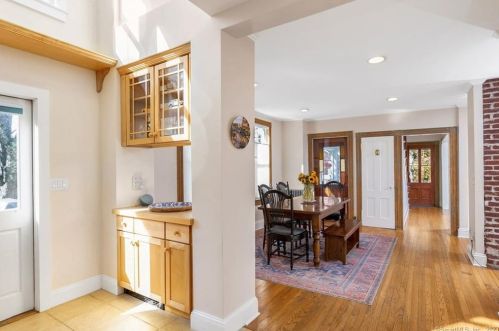 28 Church St, Wilton CT  06897-4903 exterior