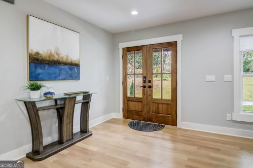 740 Moores Mill Rd, Atlanta GA  30327-1561 exterior