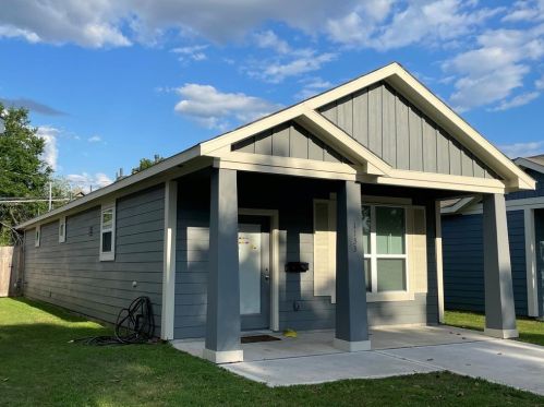 1133 4th St, Richmond TX  77471-3414 exterior