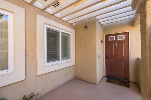 202 Sea Cliff Way, Oceanside, CA 92056-2803
