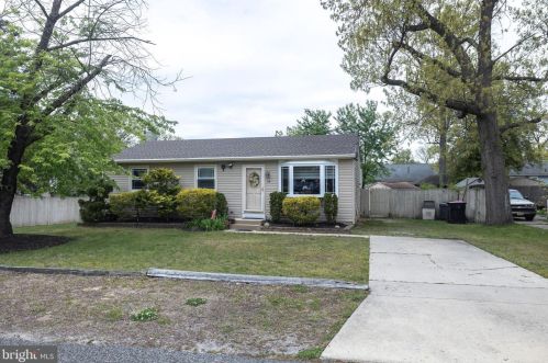 64 Essex Ave, Erial, NJ 08081-1213