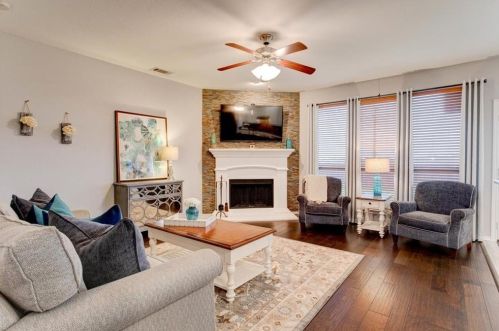 10065 Red Bluff Ln, Fort Worth TX  76177-7402 exterior
