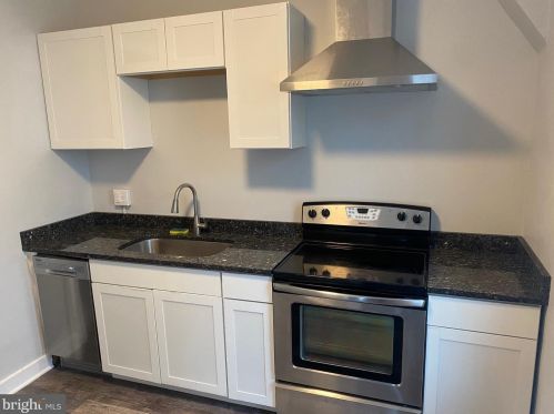 823 Lehman St, Lebanon, PA 17046-4751