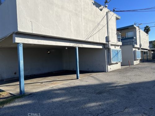 1146 Brk St, Santa Ana CA 92704-1511 exterior