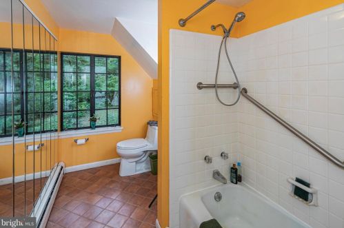 348 Cherry Valley Rd, Princeton NJ  08540-7600 exterior