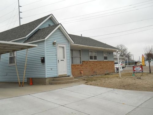 903 Adams St, Lexington, NE 68850-1662