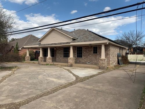 1004 Holly St, Irving TX  75061-5359 exterior