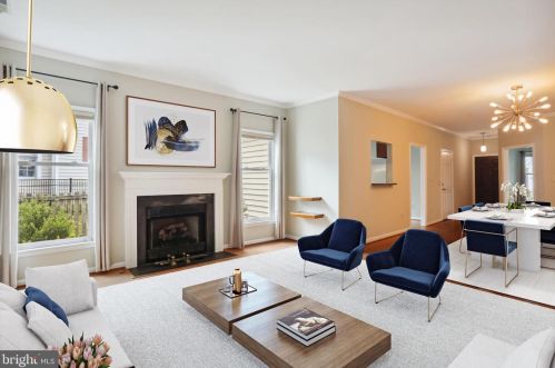 548 Wordsworth Cir, Purcellville, VA 20132-3183