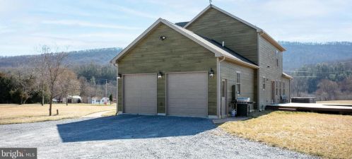5623 Dry Run Rd, Hedgesville, WV 25427-5636