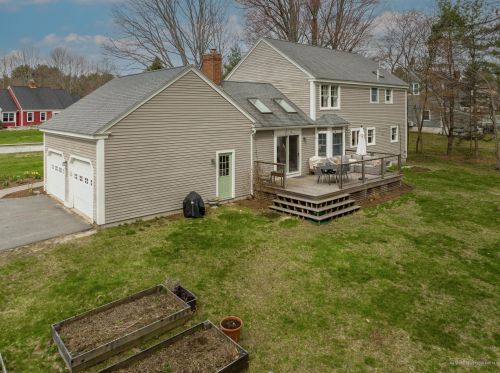 66 Fieldstone Dr, Yarmouth, ME 04096-8336