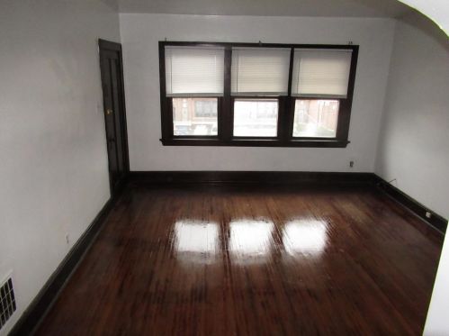 2141 Hannaford Ave, Cincinnati, OH 45212-1547