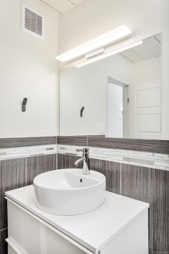 1309 Elm St, Denver CO  80220-2514 exterior