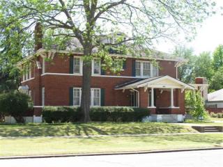 902 Stanley St, Ardmore, OK 73401-4636