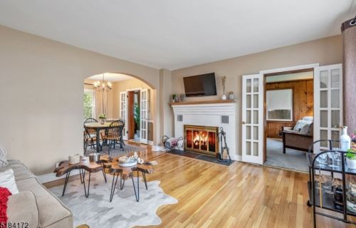 2214 Shady Ln, Scotch Plains, NJ 07076-4632