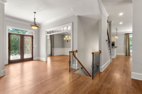 289 Forest Valley Ct, Atlanta GA  30342-2337 exterior