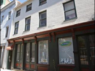 506 Paca St, Baltimore MD  21201-1918 exterior
