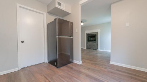 8436 Gordon Dr, Hammond IN  46322-1107 exterior