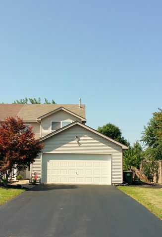 467 Newport Cir, Oswego, IL 60543-8676