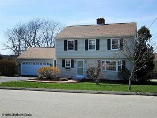 79 Sherry Ave, Bristol, RI 02809-2522