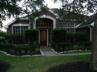 819 Annies Way, Sugar Land TX  77479-5187 exterior