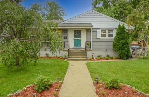 7438 Madison Ave, Hammond, IN 46324-2612