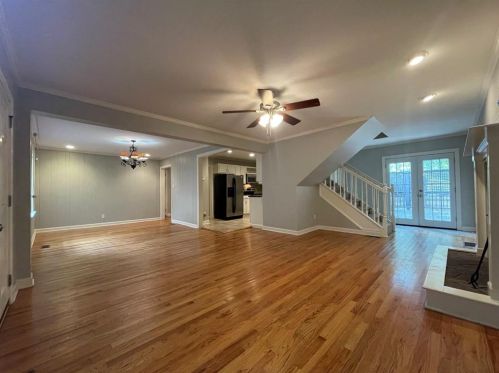 2280 Briarwood Hills Dr, Atlanta GA  30319-3838 exterior