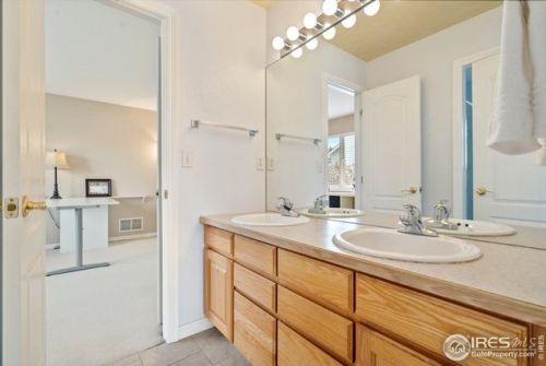 5423 Hunter Dr, Fort Collins CO  80528-9391 exterior