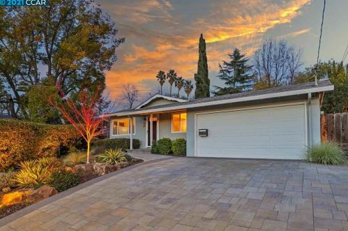 17 Corte Del Sol, Pacheco, CA 94553-2108