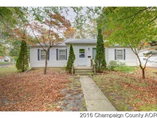 802 Fairlawn Dr, Urbana, IL 61801-5261