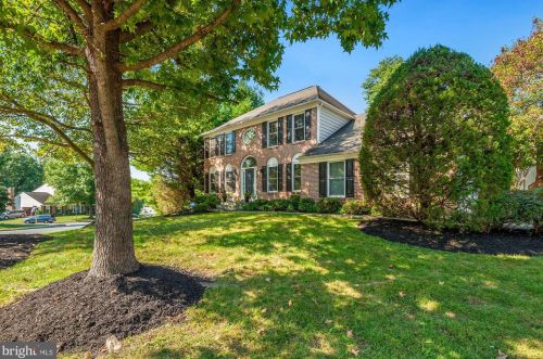 6401 Springhouse Cir, Clifton, VA 20124-2457