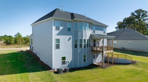 1001 Hawthorne Cir, Madison, GA 30650-5098