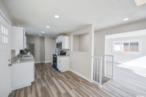 2146 Westfield Cir, Taylorsville UT 84084-4222 exterior