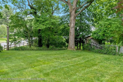 174 White St, Tinton Falls NJ exterior