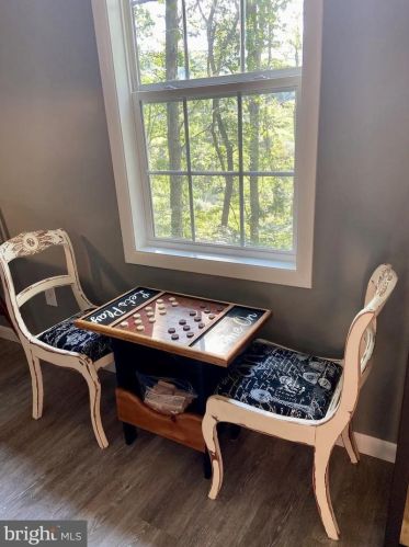 15 Meadow View Dr, Lost City WV 26810-8523 exterior