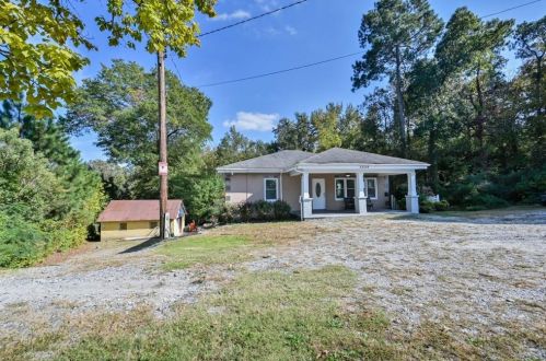 5529 Oakdale Rd, Mableton, GA 30126-2821