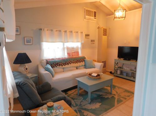 104 Amberjack Way, Lavallette NJ  08735-1203 exterior