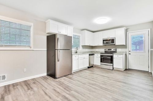 678 Lakeridge Dr, Conyers GA  30094-2631 exterior