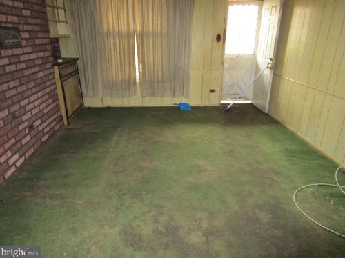 3456 Amber St, Philadelphia, PA 19134-2602