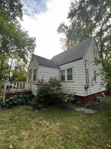 1820 Warren St, Gary IN 46405-1276 exterior